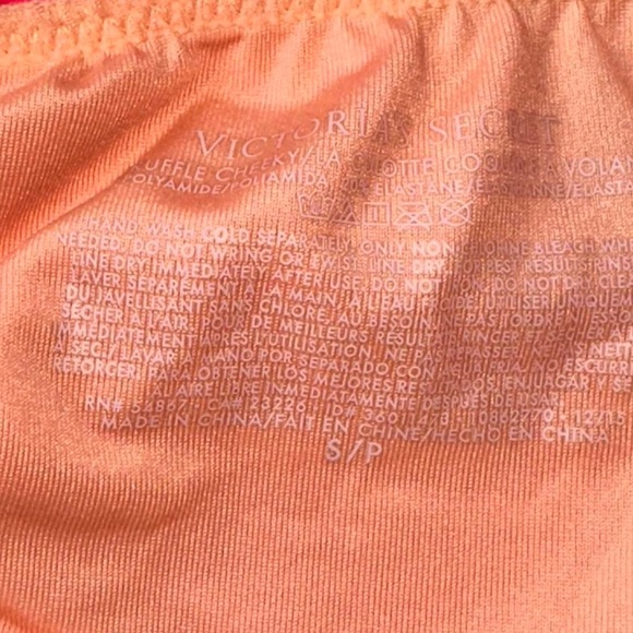 Victoria's Secret bandeau padded bikini set with ruffled bottoms - Picture 3 of 7